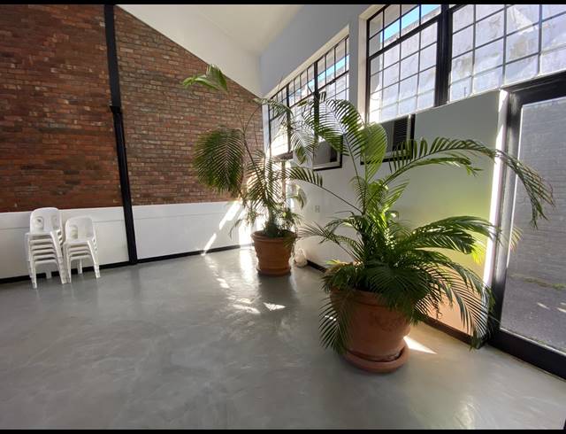 370M² OFFICE TO LET IN GARDENS